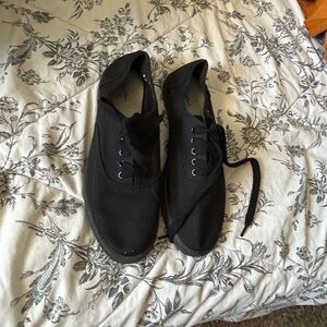 Black low cut shoes